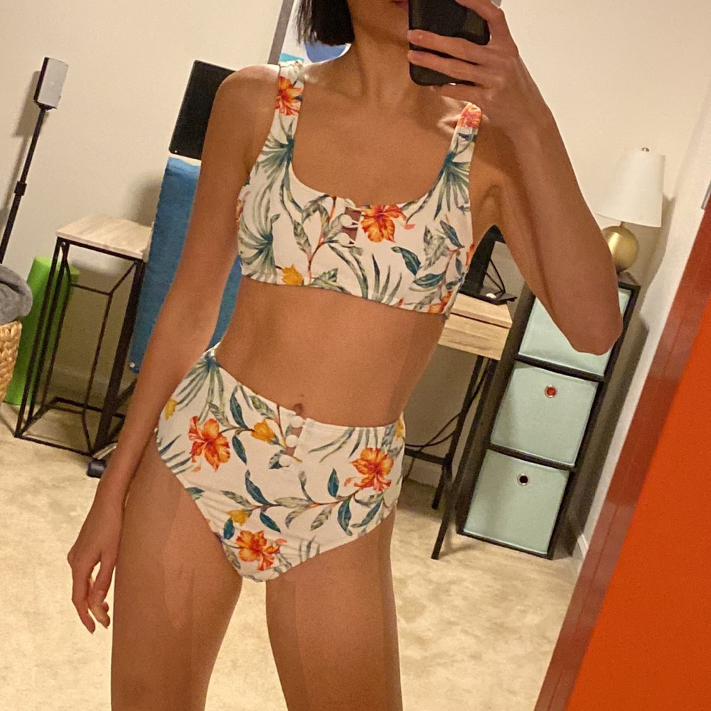 High waisted white floral two piece bikini with adjustable straps and padding